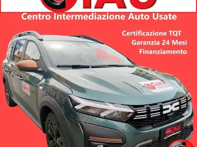 Usata Dacia Jogger Extreme 101 CV (74 kW) 2024 Verde Monovolume