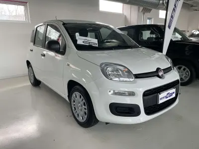Nuova Fiat Panda Icon 65 CV (47 kW) 2025 Bianco gelato Utilitaria