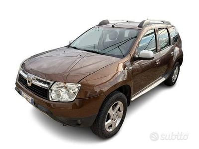 Usata Dacia Duster Lauréate 110 CV (80 kW) 2010 Marrone SUV