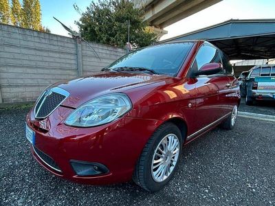 Usata Lancia Ypsilon 60 CV (44 kW) 2007 Rosso Utilitaria