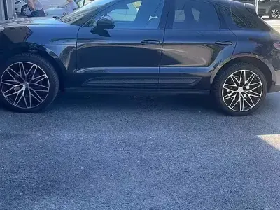 Usata Porsche Macan 265 CV (194 kW) 2024 Nero SUV