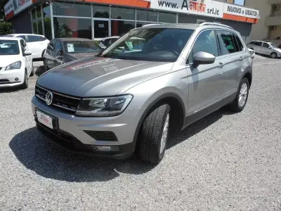 Usata VW Tiguan 150 CV (110 kW) 2019 Grigio SUV