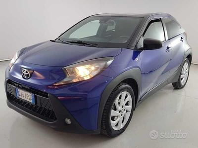 Usata Toyota Aygo X Trend 72 CV (52 kW) 2022 Blu SUV