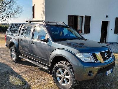 Usata Nissan Navara Platinum 190 CV (139 kW) 2012 Grigio Pick-up