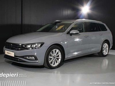 Usata VW Passat Business 150 CV (110 kW) 2023 Grigio Station wagon