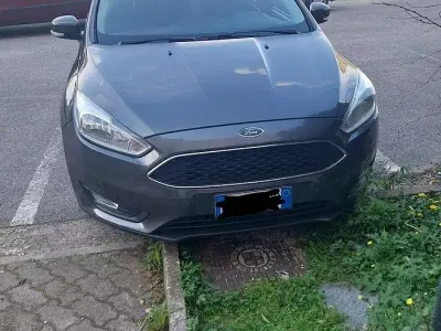 Usata Ford Focus 2016 Grigio Station wagon