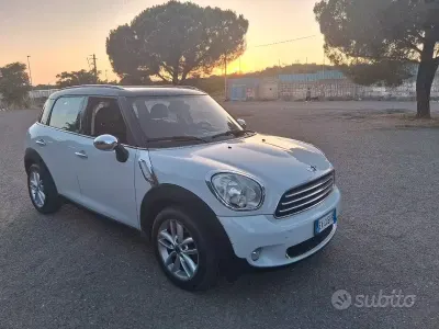 Usata Mini Countryman 111 CV (81 kW) 2011 Bianco SUV