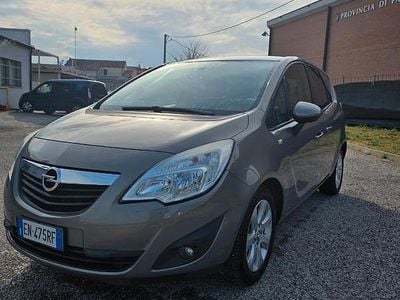 Usata Opel Meriva 120 CV (88 kW) 2012 Grigio Monovolume