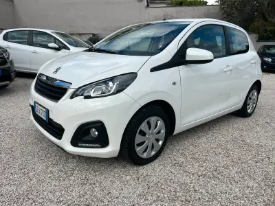 Usata Peugeot 108 Allure 69 CV (50 kW) 2015 Bianco Berlina