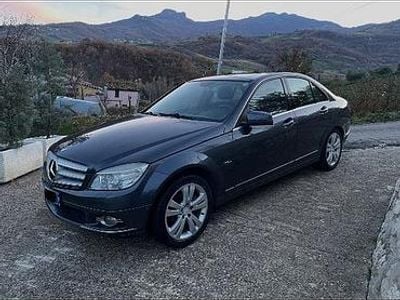 Usata Mercedes C220 170 CV (125 kW) 2010 Grigio Berlina