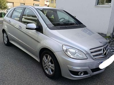 Usata Mercedes B200 Chrome 140 CV (102 kW) 2010 Argento Monovolume