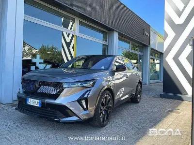 Usata Renault Rafale Esprit Alpine 200 CV (147 kW) 2025 Grigio SUV
