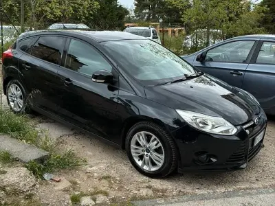 Begagnad Ford Focus 150 HK (110 kW) 2011 Svart Sedan