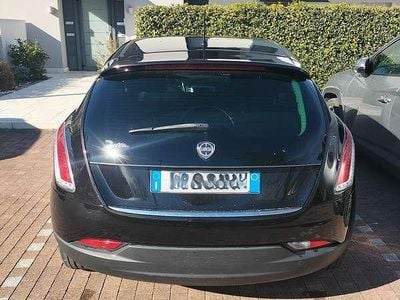 Usata Lancia Delta Gold 120 CV (88 kW) 2013 Nero Utilitaria