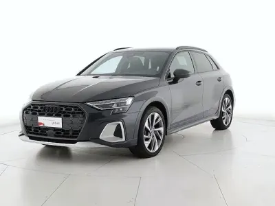 Usata Audi A3 Advanced Plus 150 CV (110 kW) 2024 Grigio manhattan metallizzato Berlina