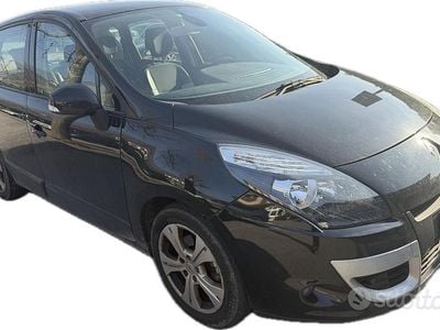 Usata Renault Scénic III 110 CV (80 kW) 2011 Nero Monovolume