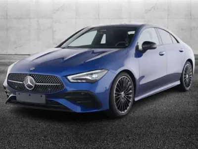 Usata Mercedes CLA200 AMG Line Premium 150 CV (110 kW) 2024 Blu/azzurro Berlina