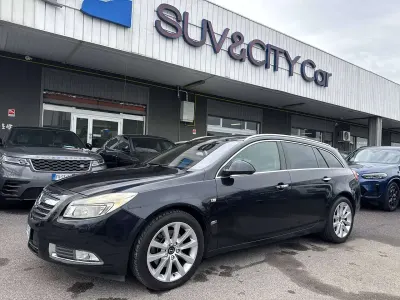 Usata Opel Insignia Cosmo 160 CV (117 kW) 2010 Nero Station wagon