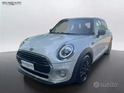 Usata Mini Cooper D 116 CV (85 kW) 2019 Argento Utilitaria