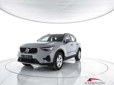 Nuova Volvo XC40 163 CV (119 kW) 2026 Onyx black SUV