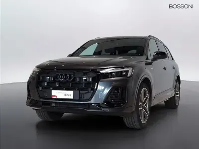 Usata Audi Q7 S-Line 286 CV (210 kW) 2025 Grigio SUV