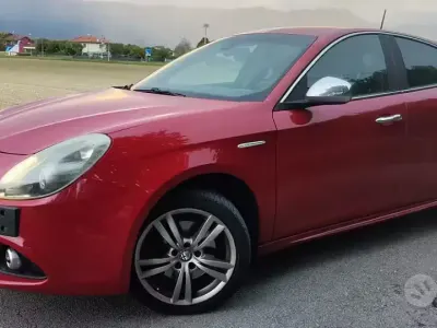 Occasion Alfa Romeo Giulietta Exclusive 150 ch (110 kW) 2015 Rouge Citadine