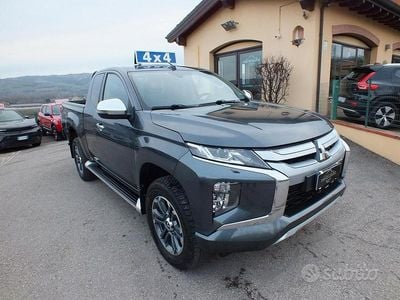 Usata Mitsubishi L200 Inform 154 CV (113 kW) 2020 Grigio Pick-up