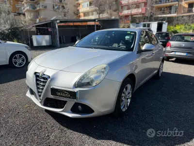 Gebraucht Alfa Romeo Giulietta Distinctive 170 PS (125 kW) 2011 Grau Kleinwagen
