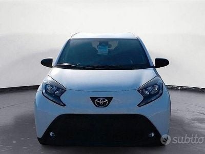 Bianco Nuova 2025 Toyota Aygo X Active SUV | 16.490 € (Buon prezzo)