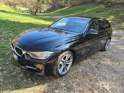 Usata BMW 318 Sport Line 143 CV (105 kW) 2014 Nero Station wagon