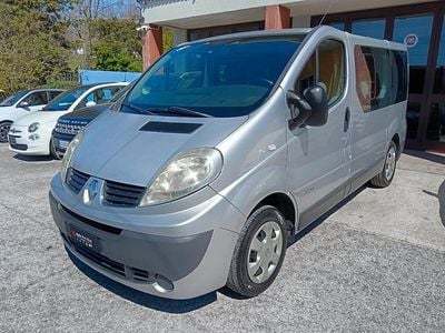 Usata Renault Trafic 116 CV (85 kW) 2008 Argento Monovolume