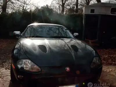 Usata Jaguar XKR 375 CV (275 kW) 2003 Nero Coupé