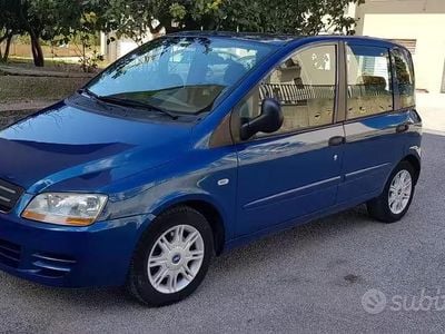 Usata Fiat Multipla 120 CV (88 kW) 2005 Blu Monovolume