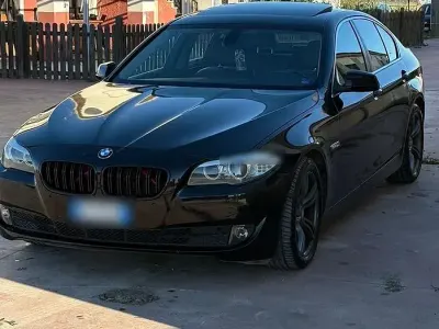 Usata BMW 525 204 CV (150 kW) 2010 Nero Berlina