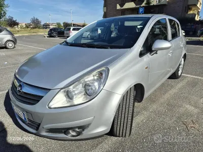 Usata Opel Corsa 75 CV (55 kW) 2009 Grigio Utilitaria