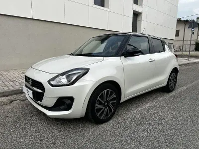 Usata Suzuki Swift 83 CV (61 kW) 2023 Bianco Utilitaria