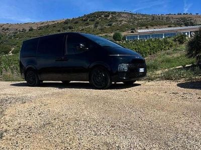 Usata Hyundai Staria 177 CV (130 kW) 2024 Nero Monovolume