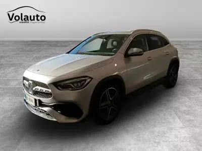 Usata Mercedes GLA180 Premium 116 CV (85 kW) 2022 Argento SUV