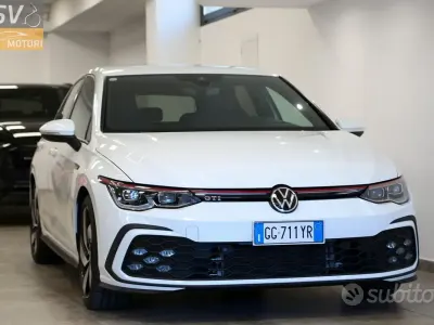 Usata VW Golf VIII GTI 245 CV (180 kW) 2020 Bianco Berlina