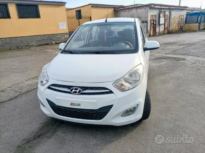 Usata Hyundai i10 66 CV (48 kW) 2013 Bianco Utilitaria