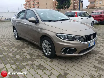 Usata Fiat Tipo Business 95 CV (69 kW) 2021 Beige Berlina