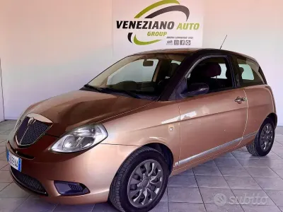Usata Lancia Ypsilon 60 CV (44 kW) 2007 Giallo Utilitaria