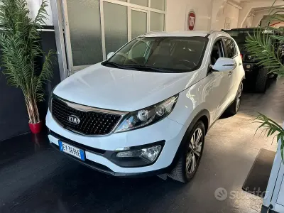 Usata Kia Sportage Active 116 CV (85 kW) 2015 Bianco SUV