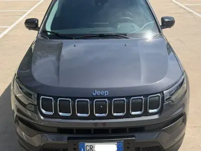 Occasion Jeep Compass 131 ch (96 kW) 2023 Gris SUV