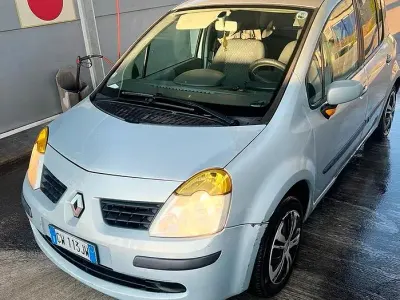 Usata Renault Modus 85 CV (62 kW) 2005 Grigio Monovolume