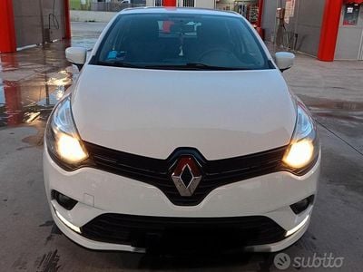 Usata Renault Clio IV 75 CV (55 kW) 2018 Bianco Berlina