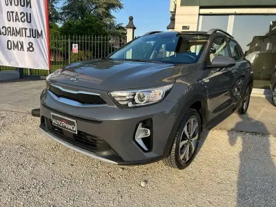 Usata Kia Stonic Style 82 CV (60 kW) 2021 Grigio SUV