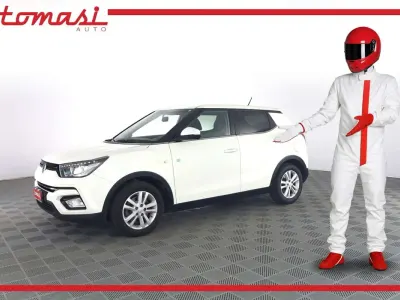 Usata SsangYong Tivoli 114 CV (83 kW) 2018 Grand white SUV