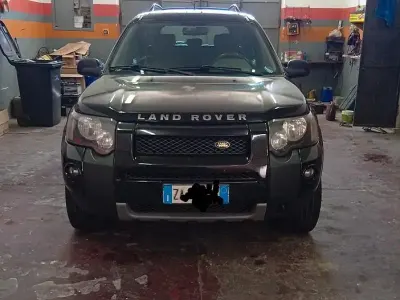 Usata Land Rover Freelander 109 CV (80 kW) 2006 Nero SUV