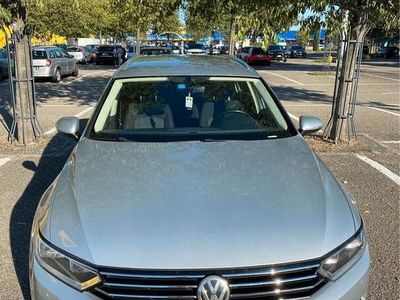 Usata VW Passat 120 CV (88 kW) 2015 Grigio Station wagon